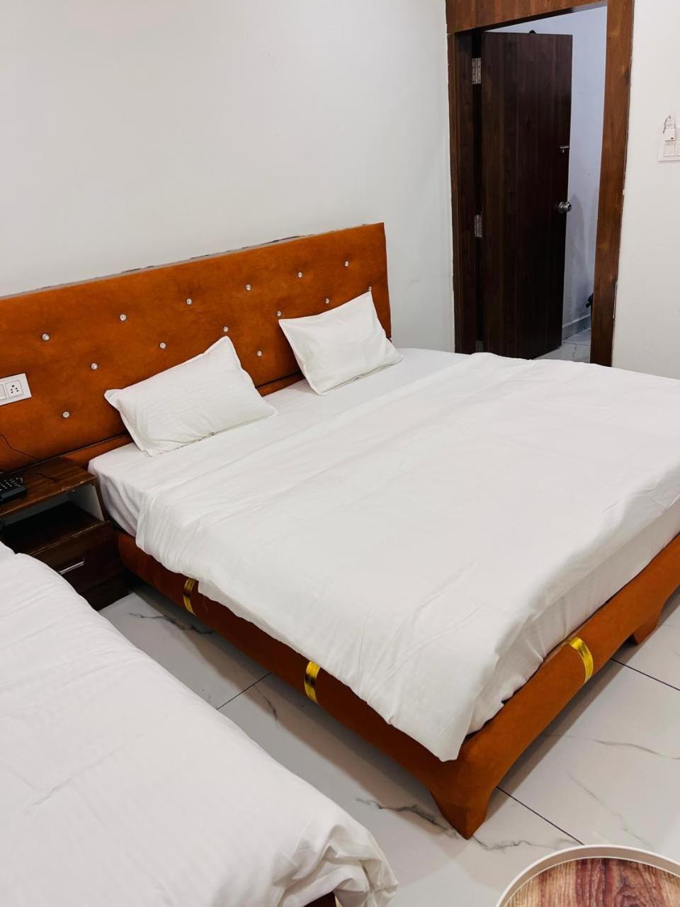 Hotel Shree Kedar Palace Ujjain Exterior photo