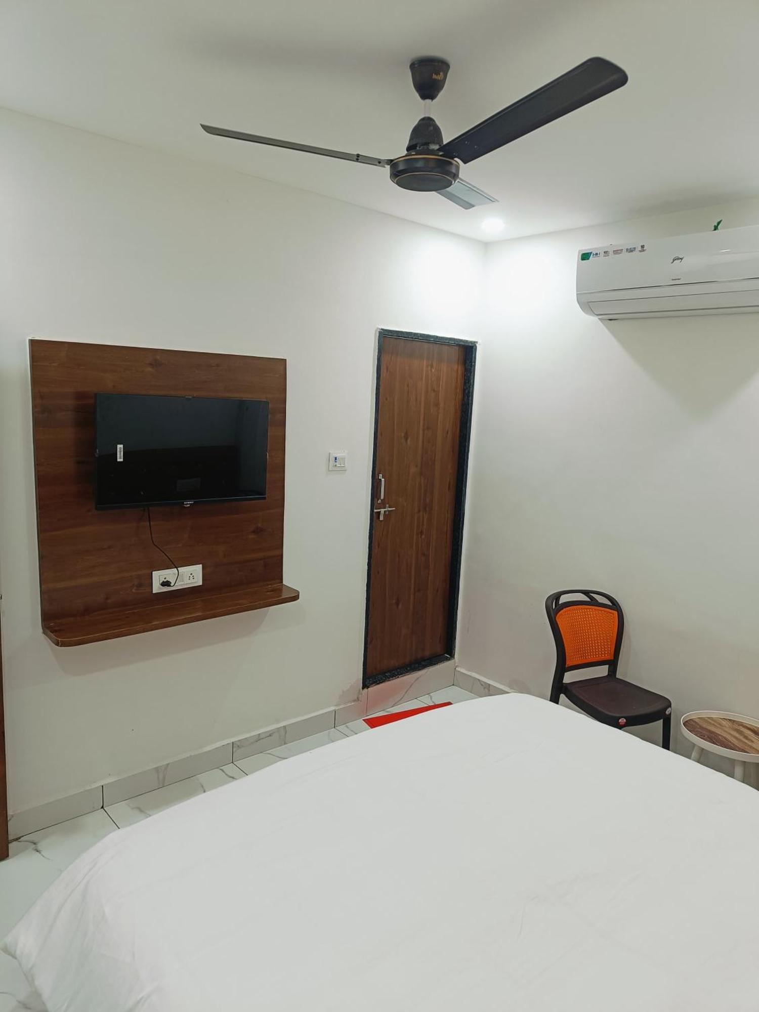 Hotel Shree Kedar Palace Ujjain Exterior photo